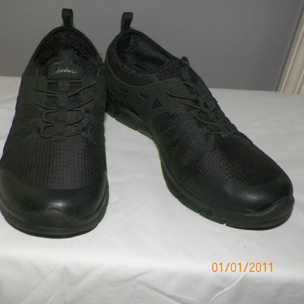 New Skechers Air Cooled Memory Foam Sz 8.5 M